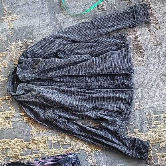 lululemon athletica Jackets & Blazers - Lululemon Jacket